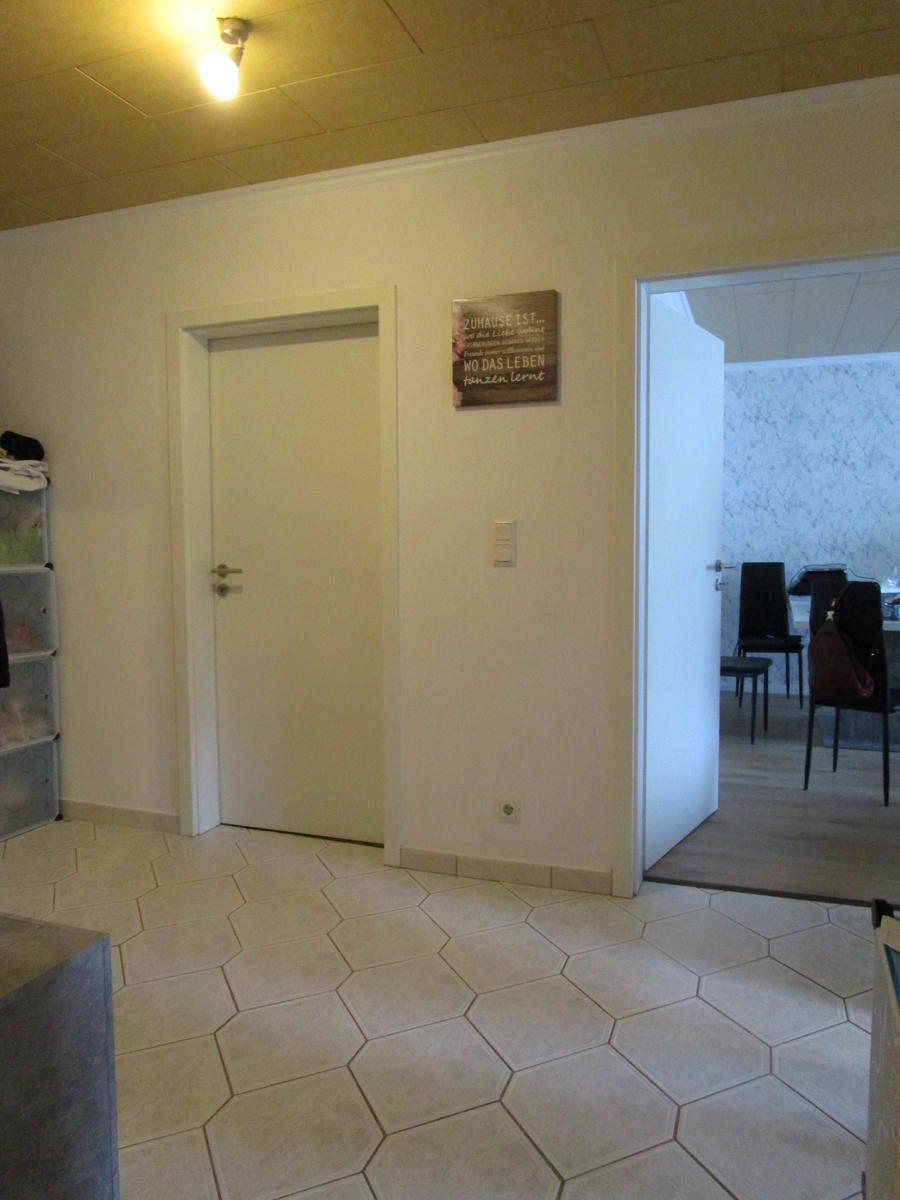 Diele Erdgeschosswohnung Sankt Augustin / Niederpleis