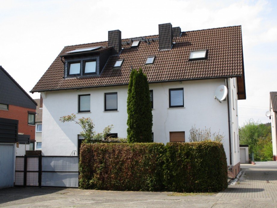 R�ckansicht Doppelhaush�lfte Mehrfamilienhaus Lohmar