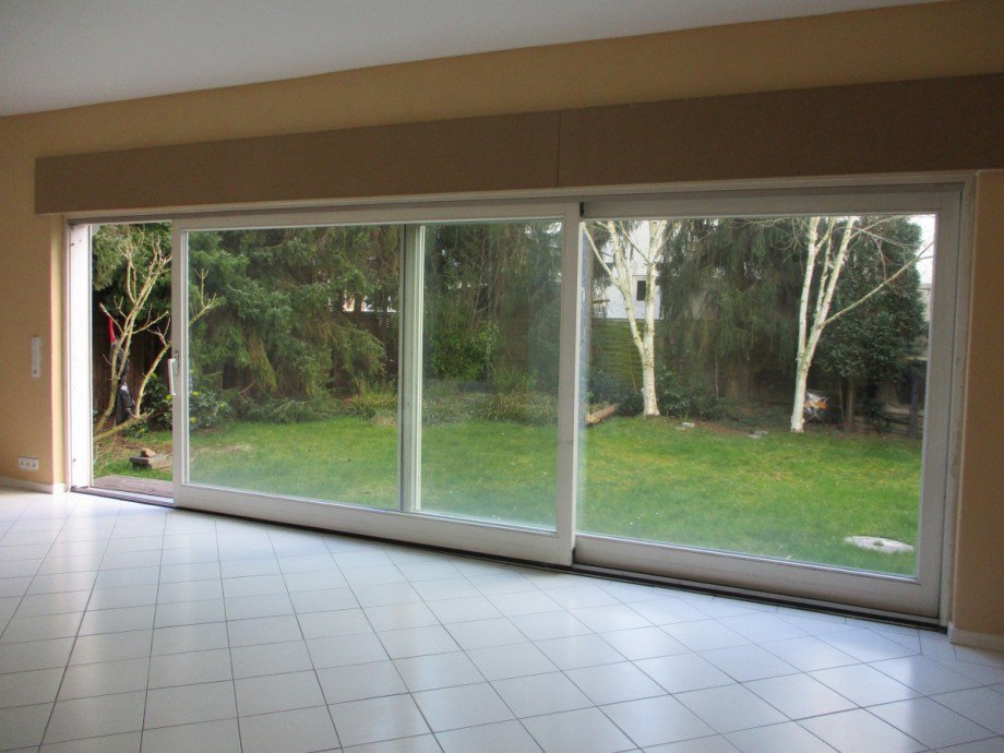 Wohnzimmer mit Zugang zum Garten Erdgeschosswohnung Sankt Augustin