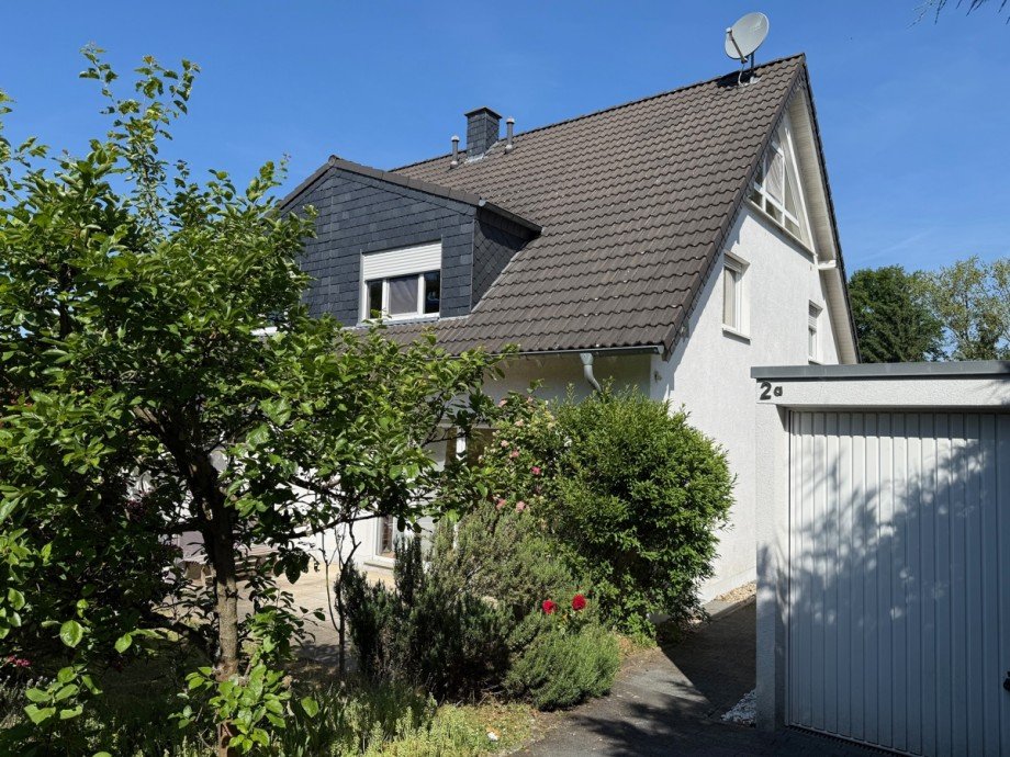 . Doppelhaush�lfte Sankt Augustin
