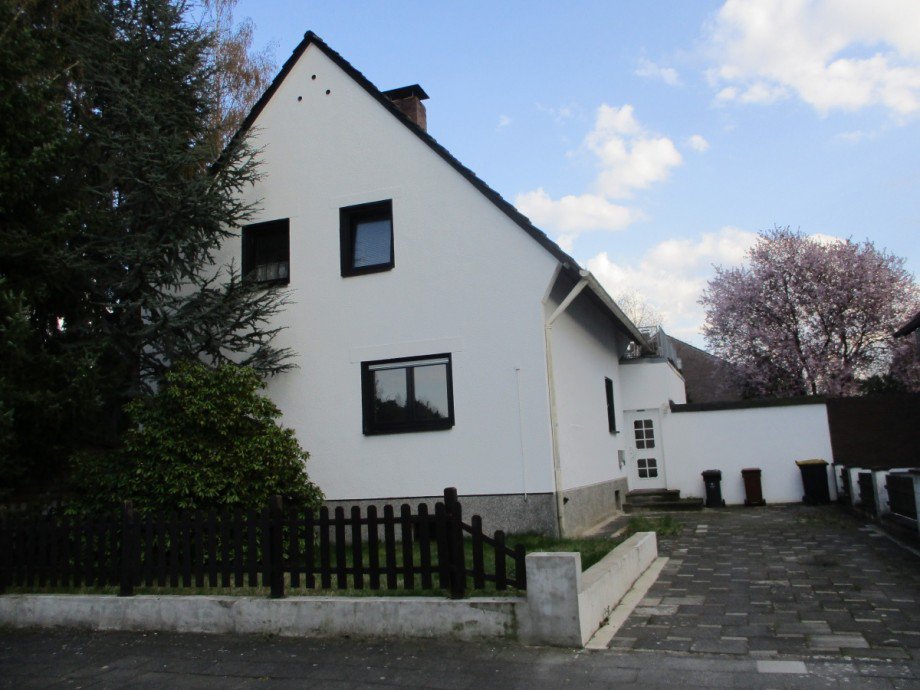 Hausansicht Erdgeschosswohnung Sankt Augustin