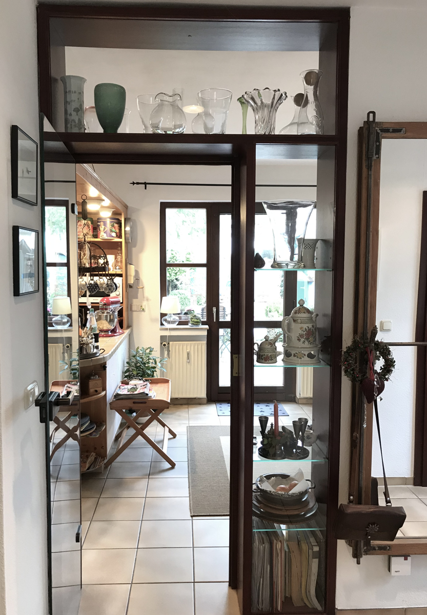 Blick vom Wohn,- Esszimmer in die Diele und in die K�che Reiheneckhaus Bonn