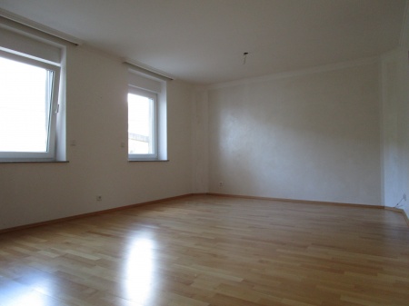 1.Wohnung Wohnzimmer Mehrfamilienhaus K�nigswinter