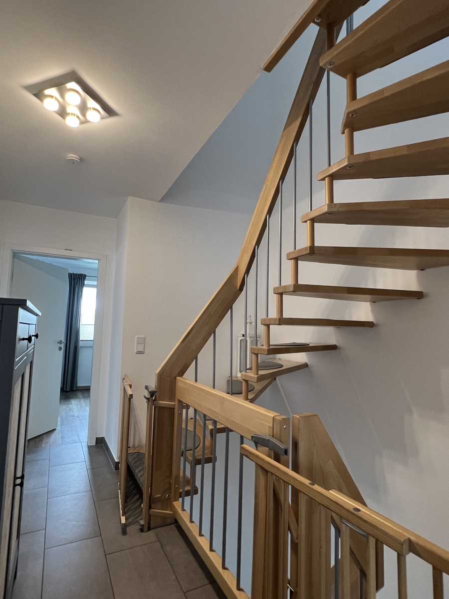 Treppenhaus Doppelhaush�lfte Pulheim / Geyen