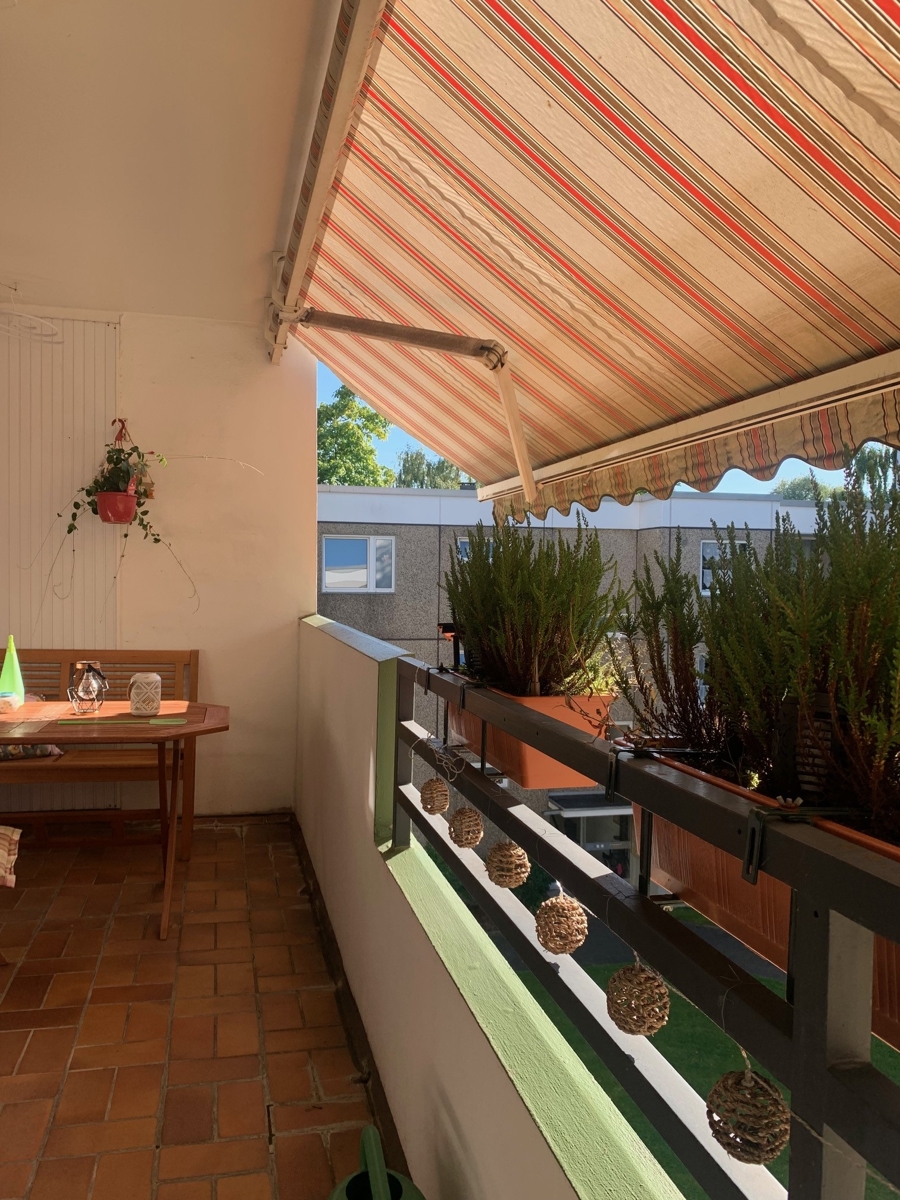 Balkon mit Markise Etagenwohnung Sankt Augustin