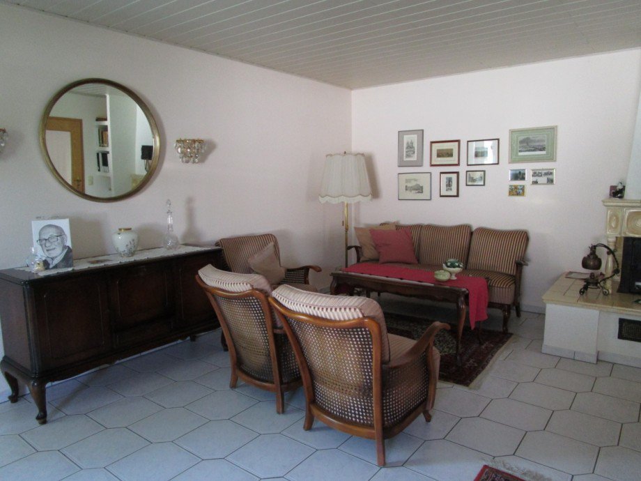 Sitzecke am Kamin Bungalow Sankt Augustin / Hangelar