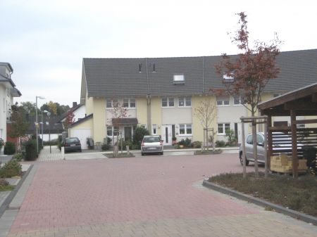 Aussenansicht 1 Troisdorf - Troisdorfer_Randlagen Reihenhaus Troisdorf - Bergheim Top Reihenhaus 5 Zimmer ca. 147 m� Wfl., K�che, Diele, Bad