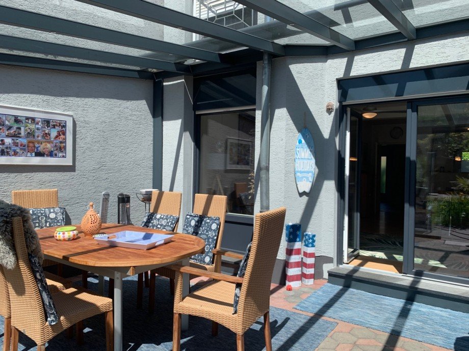 Blick in den Wintergarten Reihenhaus Sankt Augustin