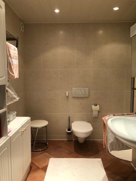 Badezimmer im 1. Og Doppelhaush�lfte Sankt Augustin