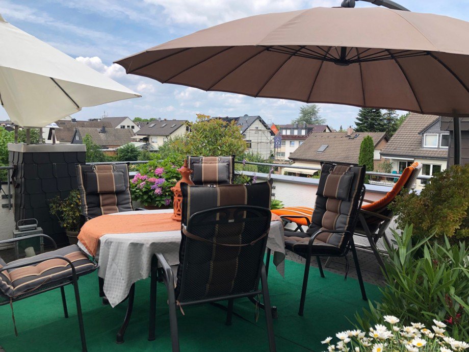 Ansicht gro�e Terrasse 1. OG rechts Einfamilienhaus Hennef (Sieg)