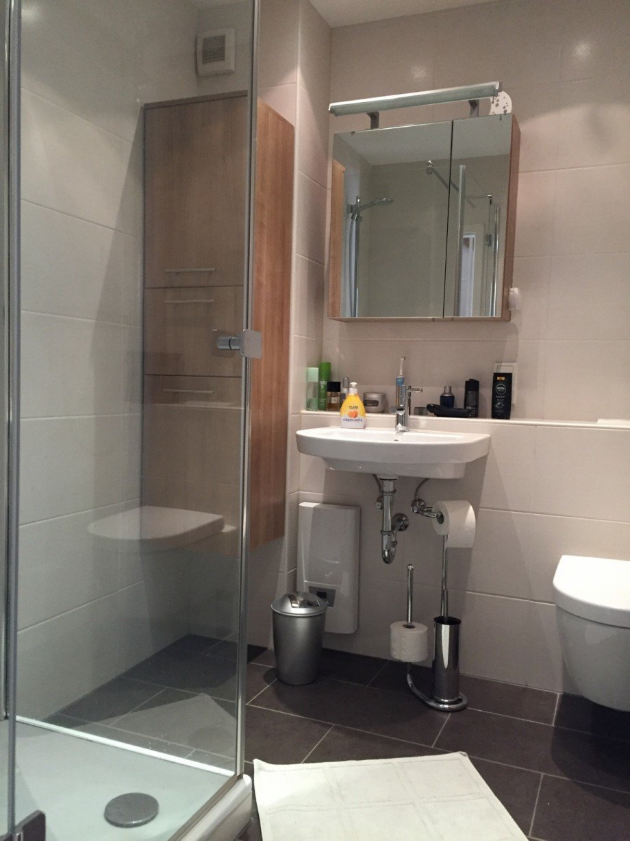 neues Dusch-Bad im 1. OG. Reihenhaus Sankt Augustin