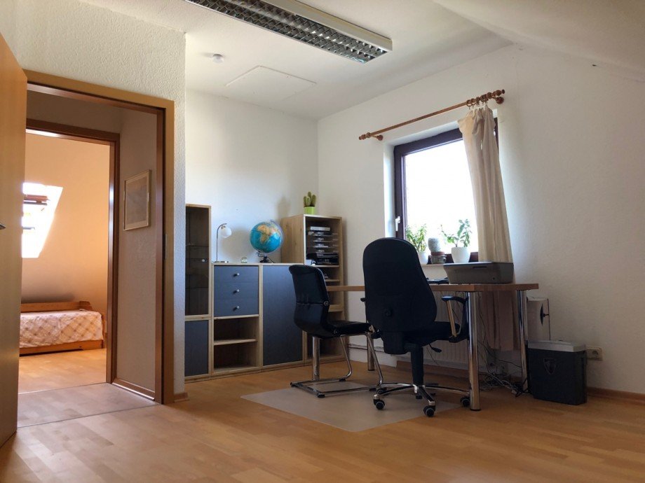 gro�es Kinderzimmer 2 im Dachgeschoss Reihenhaus Sankt Augustin