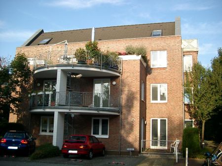 Hausansicht Hennef - Hennef Etagenwohnung Hennef, moderne TOP- 3 Zimmerwohnung, ca. 81 m� Wfl. mit Balkon
