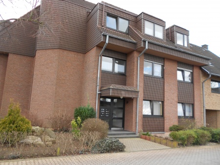 Hausansicht Etagenwohnung Troisdorf / Rotter See