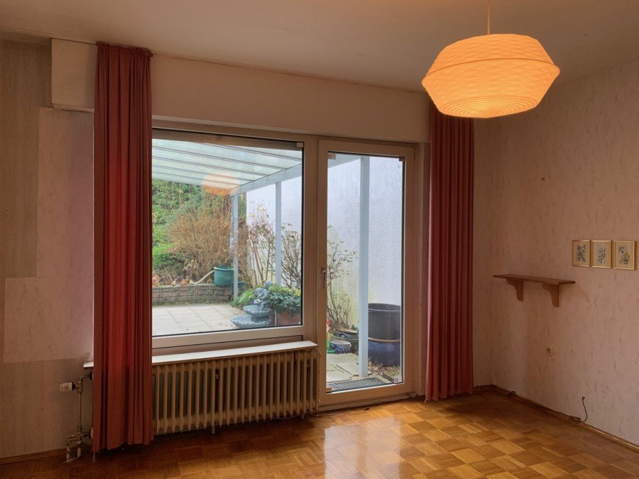 Elternschlafzimmer mit Zugang auf die Terrasse Bungalow Sankt Augustin