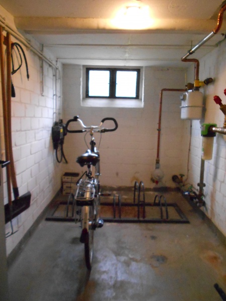 Gemeinsamer Fahrradkeller Etagenwohnung D�sseldorf