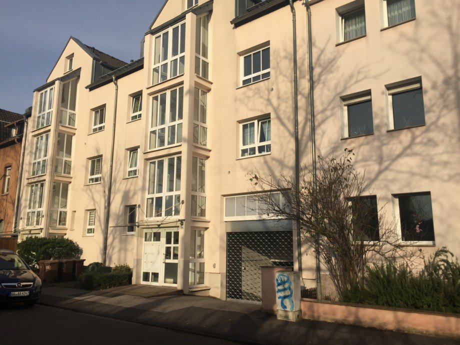 Ansicht Zufahrt zur Tiefgarage Etagenwohnung Troisdorf