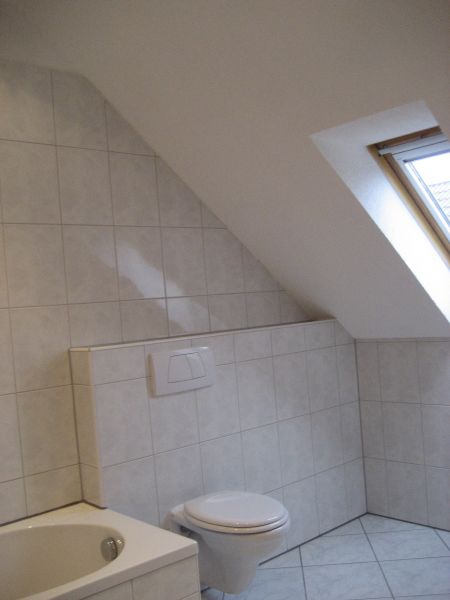 Badezimmer Ansicht 3 Dachgeschosswohnung K�ln