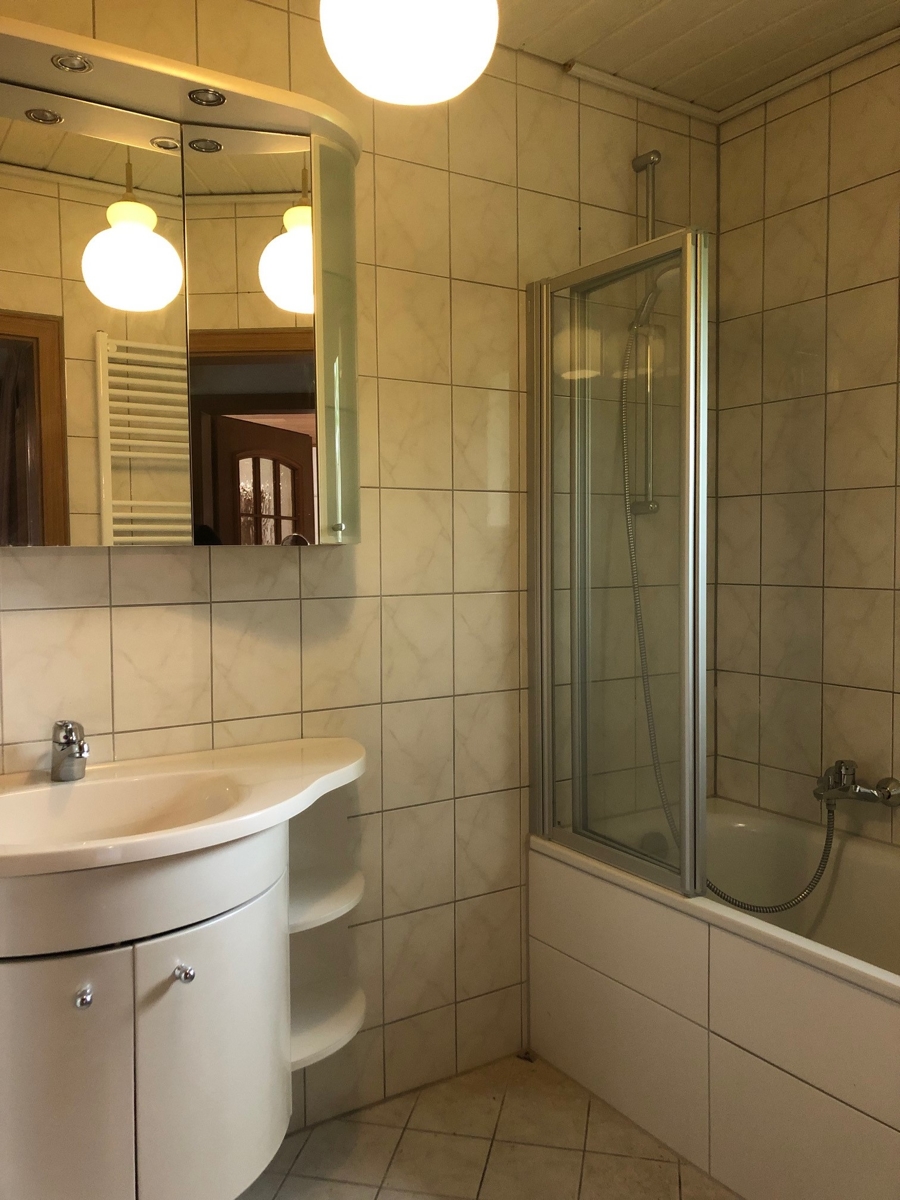 Badezimmer Einfamilienhaus Bonn