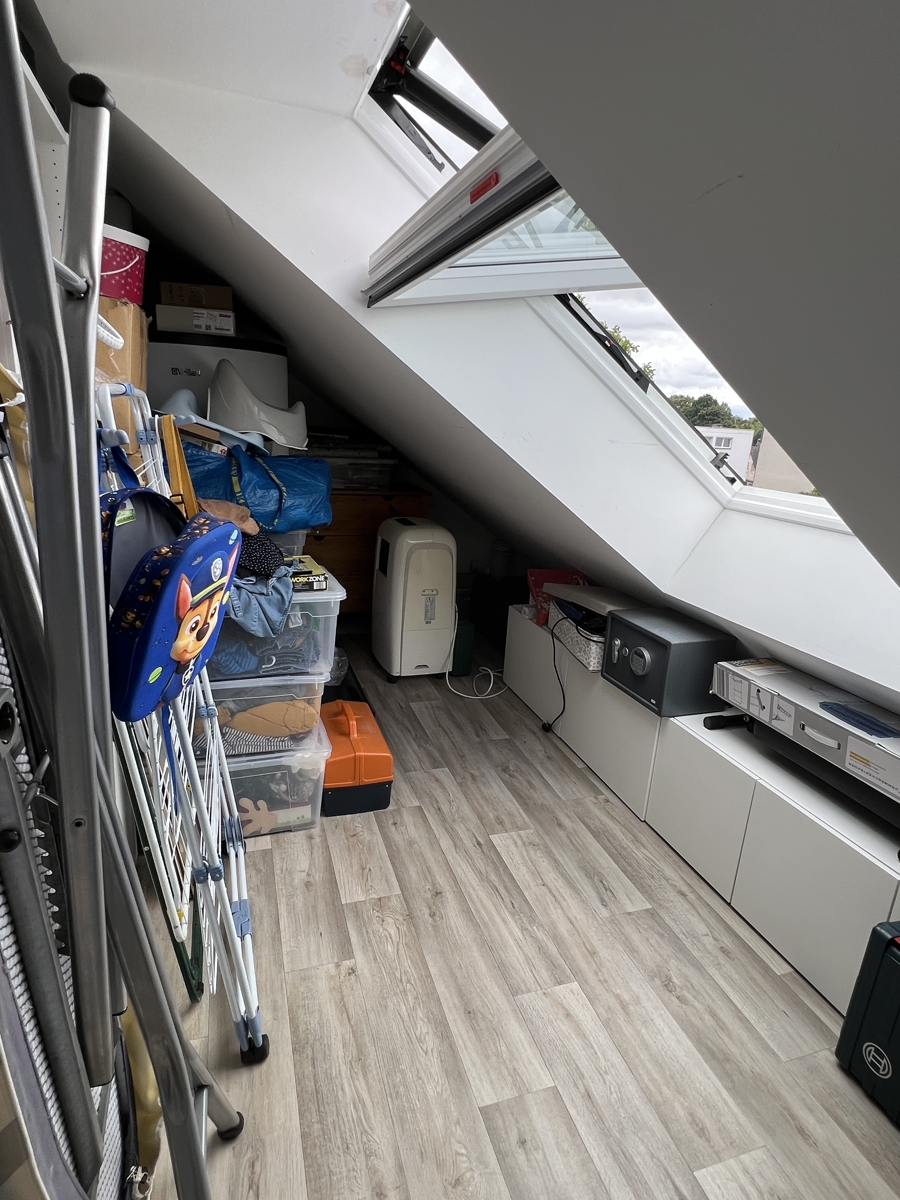 Heizung Abstellraum DG Doppelhaush�lfte Pulheim / Geyen