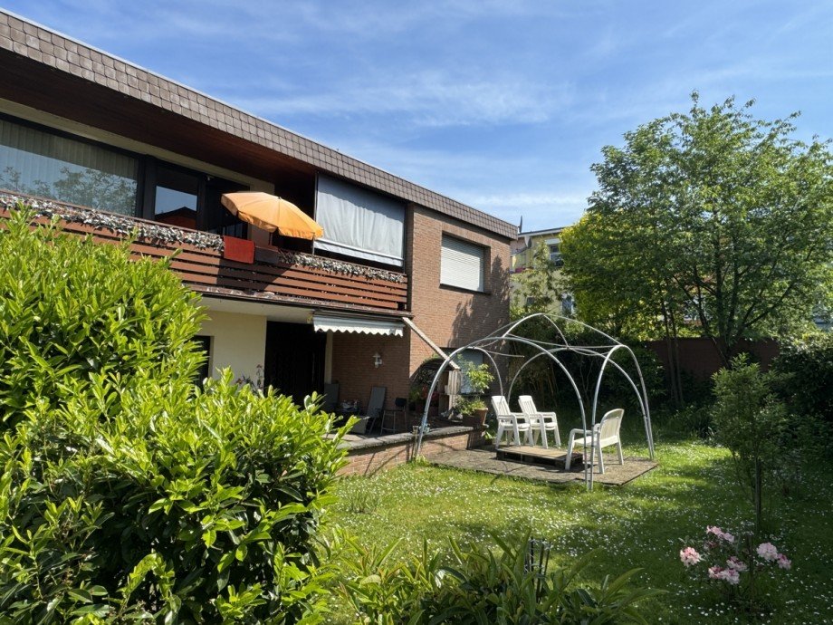 Vorderansicht Zweifamilienhaus R�srath