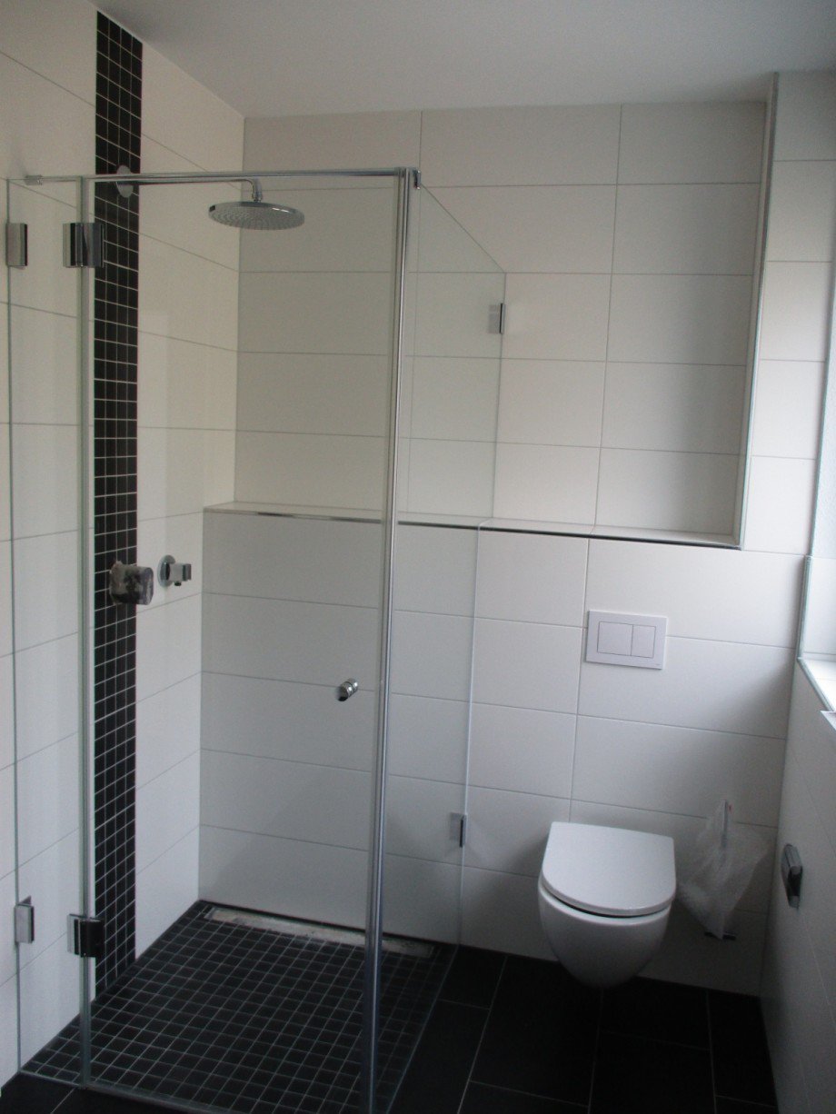 Badezimmer Doppelhaush�lfte Siegburg