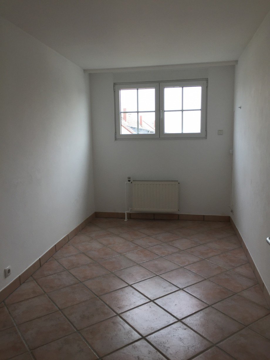 Zimmer 2 (DG-Whg.) Mehrfamilienhaus Sankt Augustin