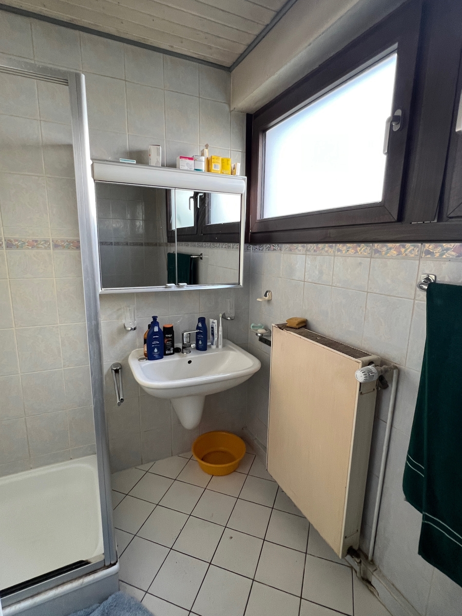 Dusche-WC im Untergeschoss Bungalow Sankt Augustin