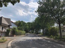 Wohnungebung BONN HOLZLAR freist. Einfamilienhaus ca. 170 m� Wfl., 5-6 Zimmer, Vollkeller, Garage, ca. 1.200 GrSt