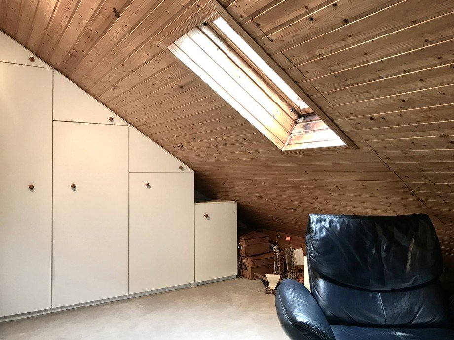 Zimmer 1 im DG Ansicht 2 Reiheneckhaus Bonn