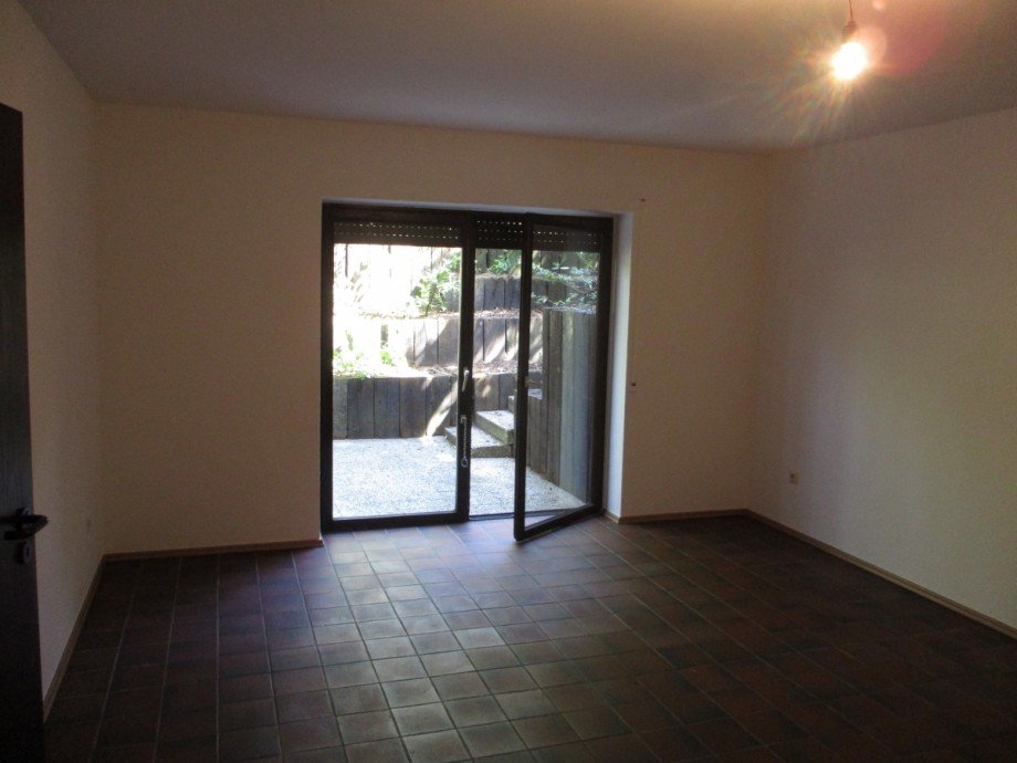 Wohn/Schlafbereich Souterrainwohnung Sankt Augustin