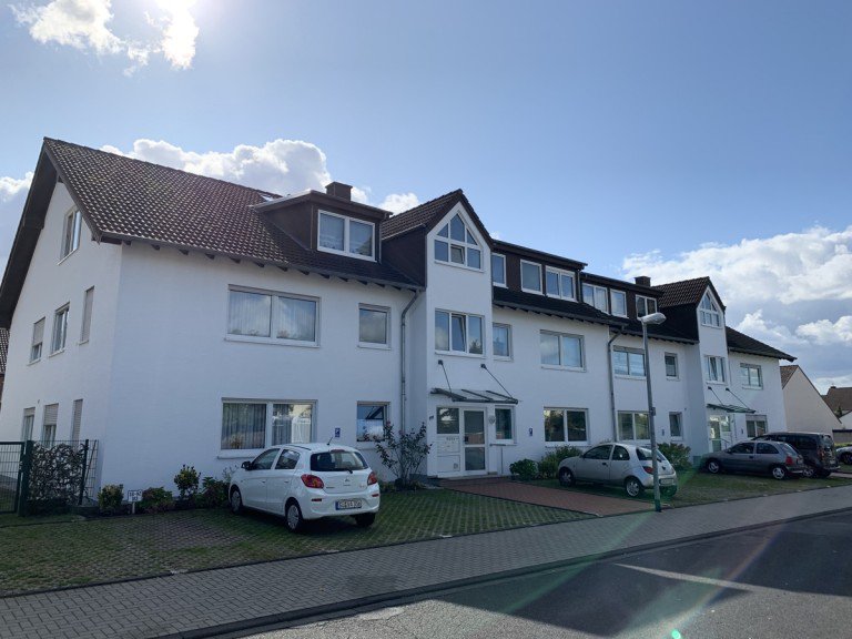Objektansicht Sankt Augustin - Menden Etagenwohnung SANKT AUGUSTIN, 2 Zi.- Whg., ca. 60 m� Wfl., Bad mit Wanne und Dusche, Einbauk�che und Stellplatz.