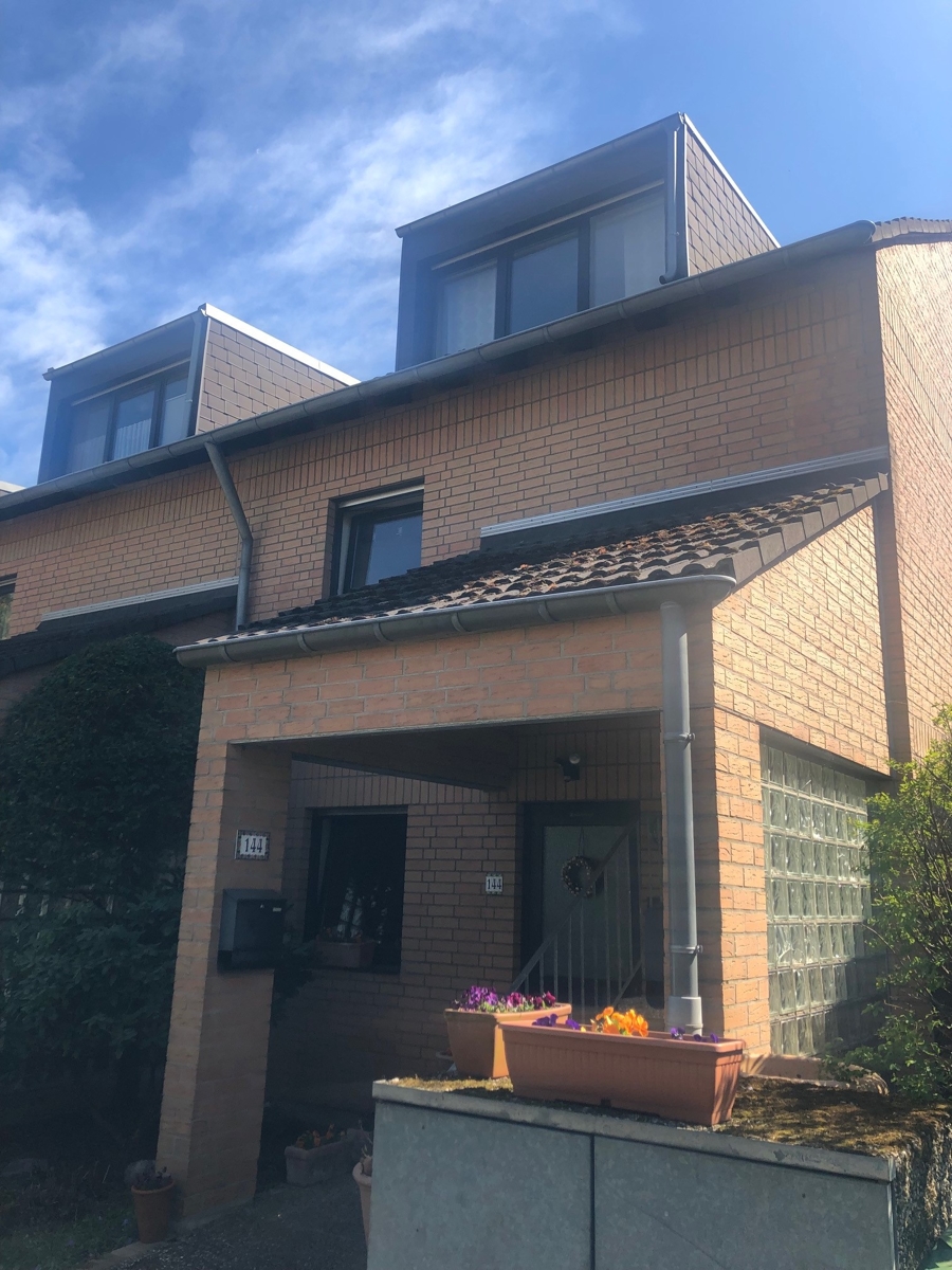 Hausansicht Reiheneckhaus Sankt Augustin