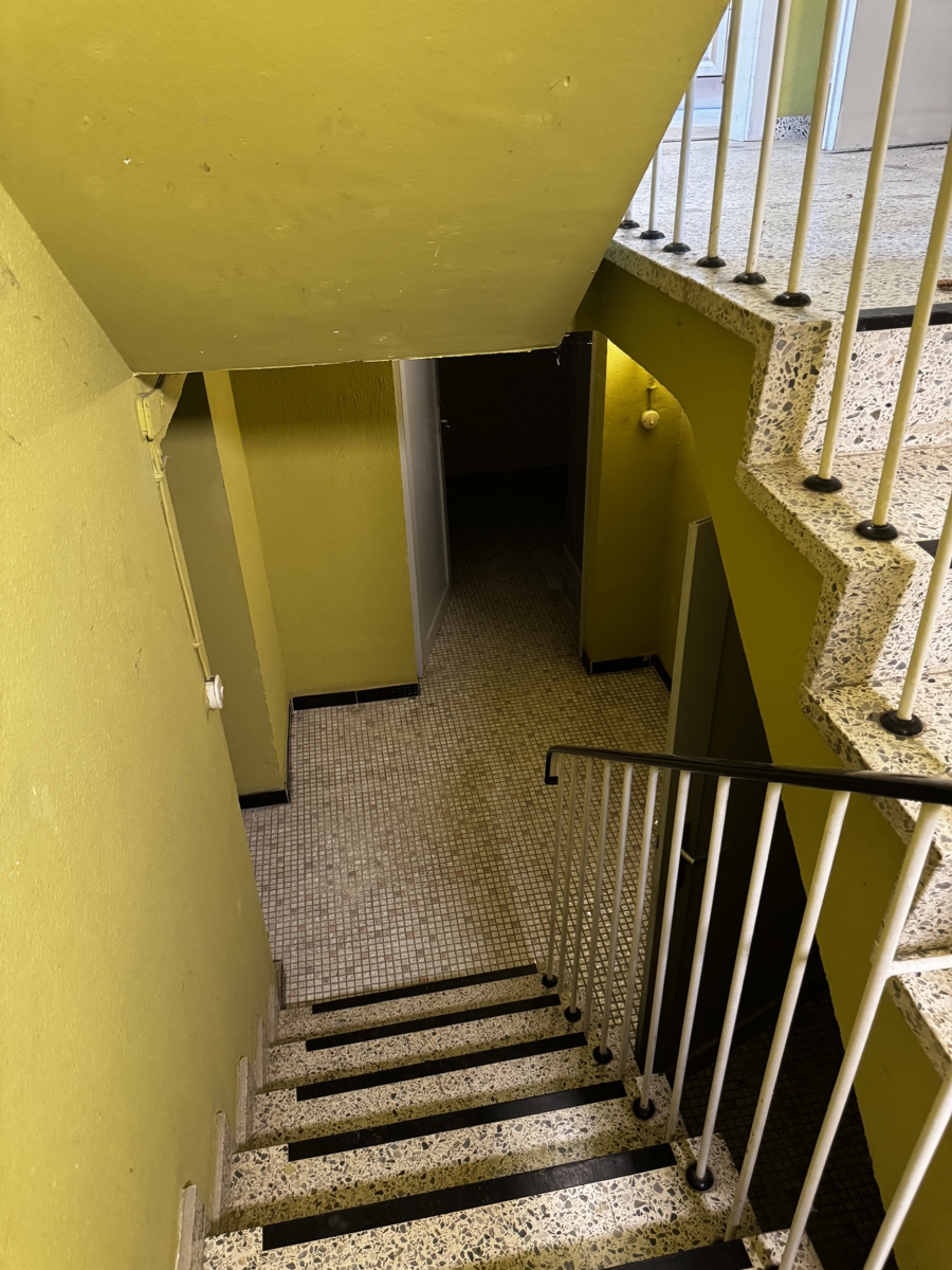 Treppenhaus Reihenmittelhaus Bonn / Heiderhof