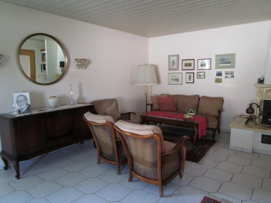 Sitzecke am Kamin Bungalow Sankt Augustin / Hangelar