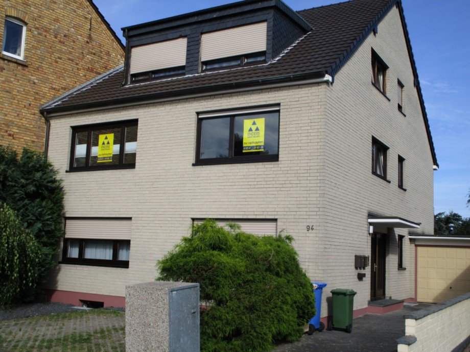 Hausansicht Etagenwohnung Bonn / P�tzchen