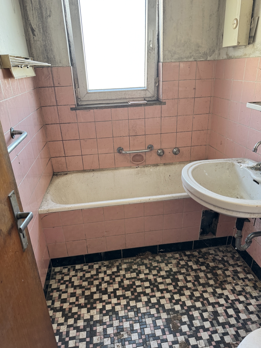 Badezimmer Etagenwohnung Bonn / Lannesdorf