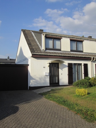 Hausansicht Doppelhaush�lfte Sankt Augustin