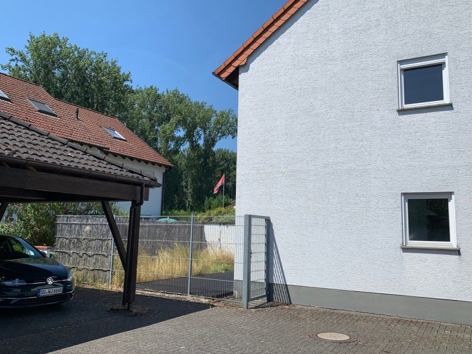 . Doppelhaush�lfte Niederkassel