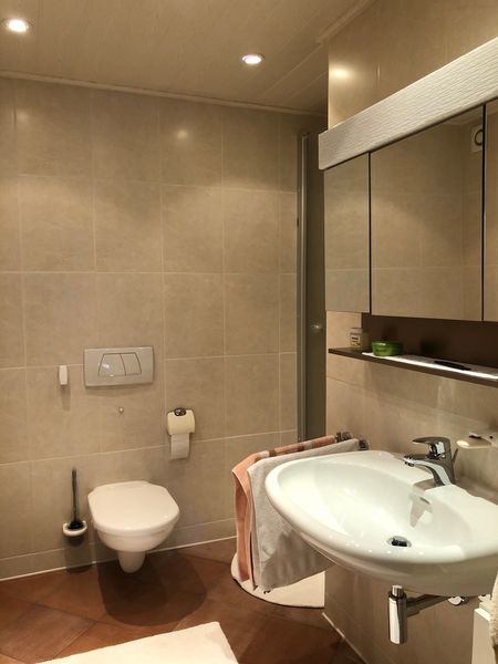 Badezimmer im 1. OG Doppelhaush�lfte Sankt Augustin
