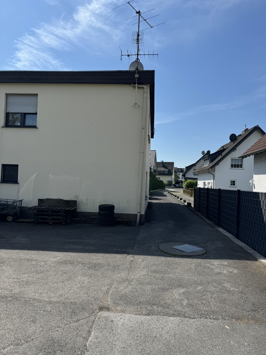 R�ckansicht Zweifamilienhaus R�srath