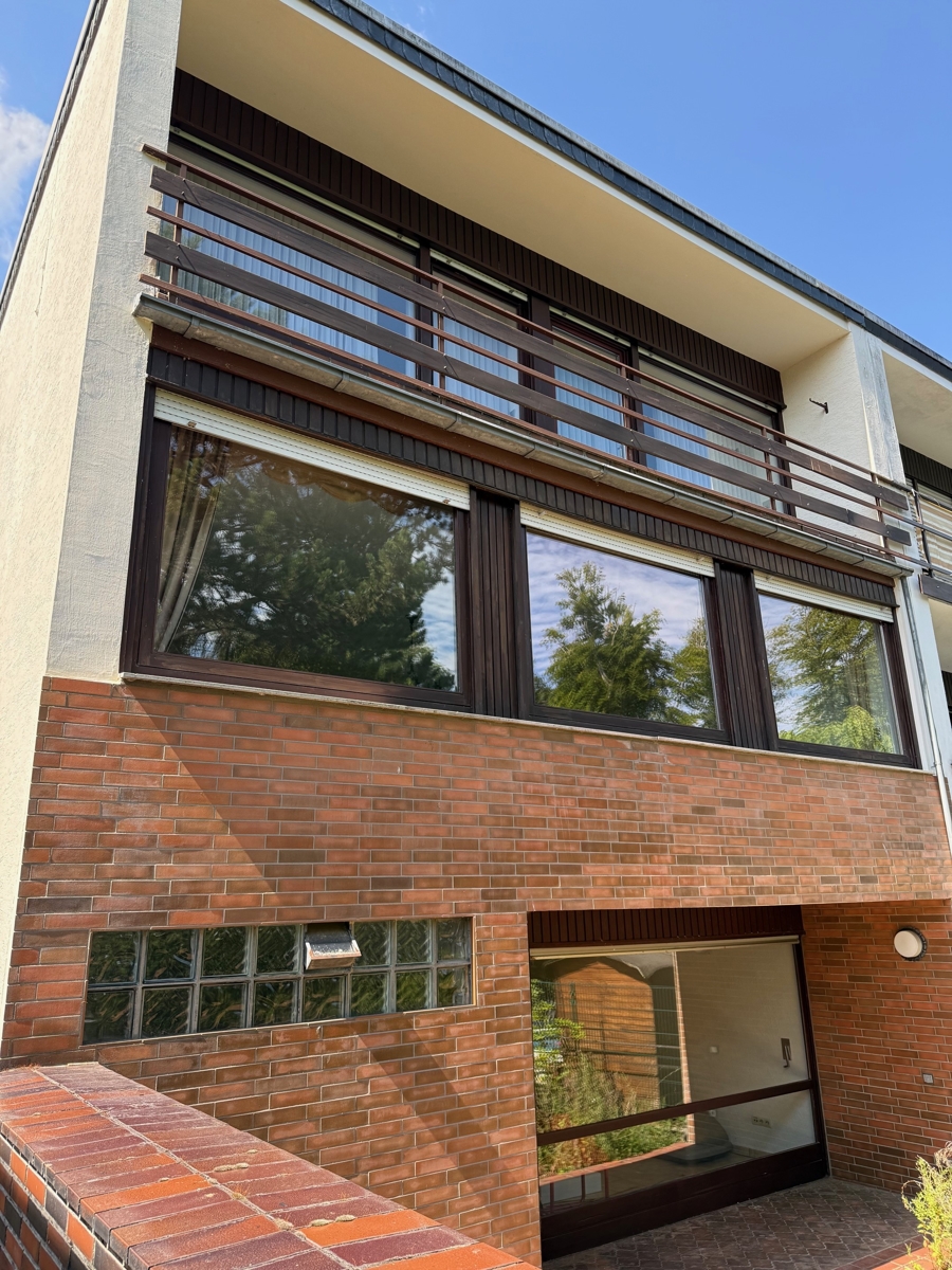 R�ckansicht mit Balkon Reiheneckhaus Bonn