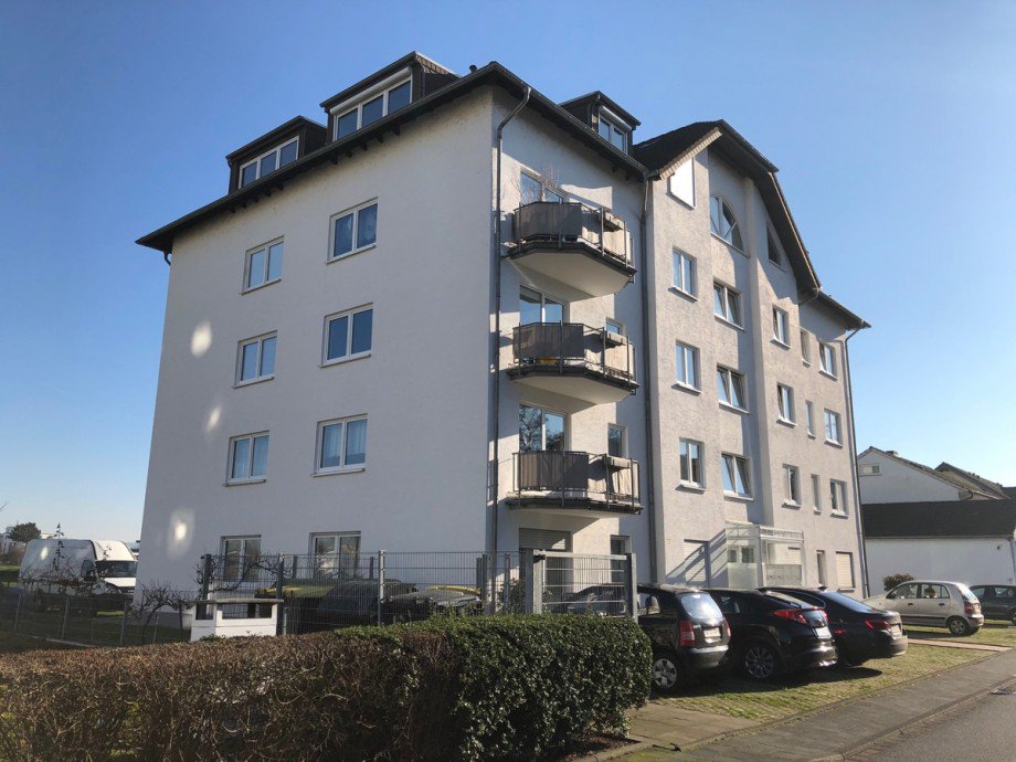 Hausansicht Etagenwohnung Sankt Augustin