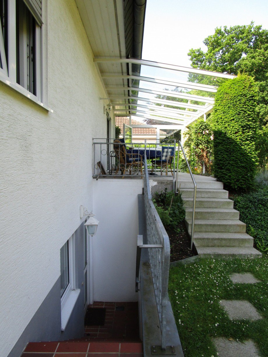 Treppe in die Einliegerwohnung Bungalow Sankt Augustin / Hangelar