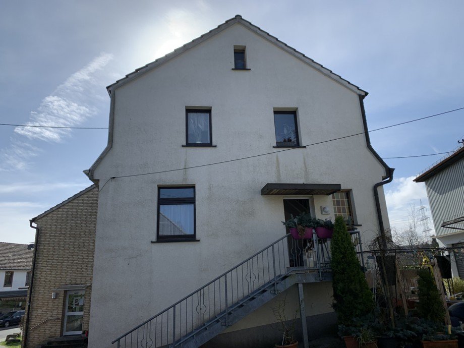 Seitenansicht Mehrfamilienhaus Gemischt-Grundst�ck Windeck