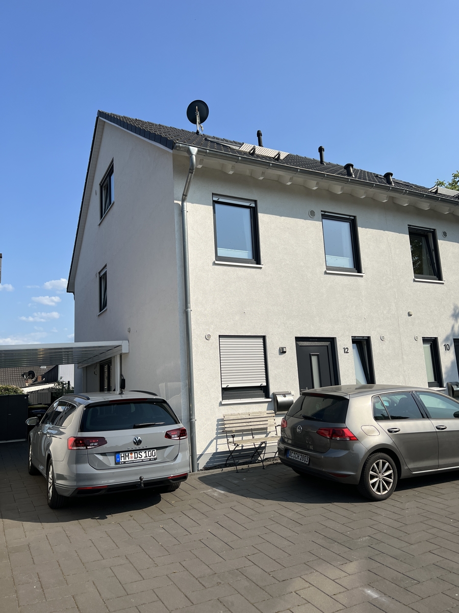 Vorderansicht Doppelhaush�lfte Pulheim / Geyen