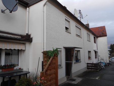 Eingang - mittleres Haus / Wohnung Mehrfamilienhaus Sankt Augustin / Niederpleis