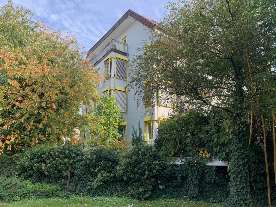H�he und Ansicht Nachbargeb�ude Mehrfamilienhaus Siegburg