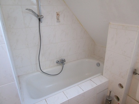 Bad mit Wanne Etagenwohnung Sankt Augustin
