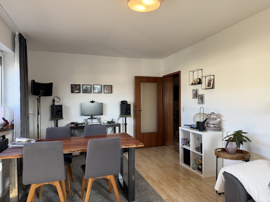 Wohn,- Esszimmer Etagenwohnung Sankt Augustin